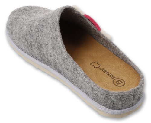 Filcowe-kapcie-damskie-Befado-Home--Go-ze-skorzana-wkladka--widok-od-tylu ŽENSKI COPATI IZ FILCA Z USNJENIM VLOŽKOM BEFADO HOME & GO